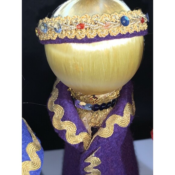 Vtg Wise Men Kitsch Handmade 60s 70s Satin Felt Sequins Beaded Bottle Nativity - Picture 3 of 8